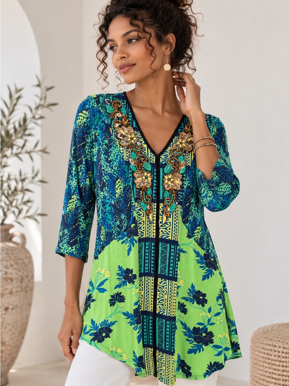 Soft Surroundings XS Green Blue Tropical Floral Beaded V-Neck Tunic Top